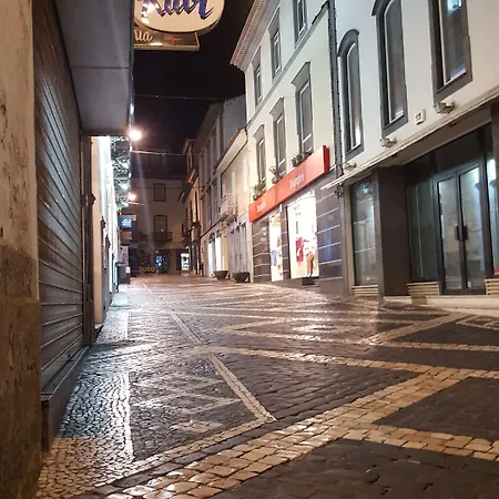 Pensión Casa Da Matriz Ponta Delgada